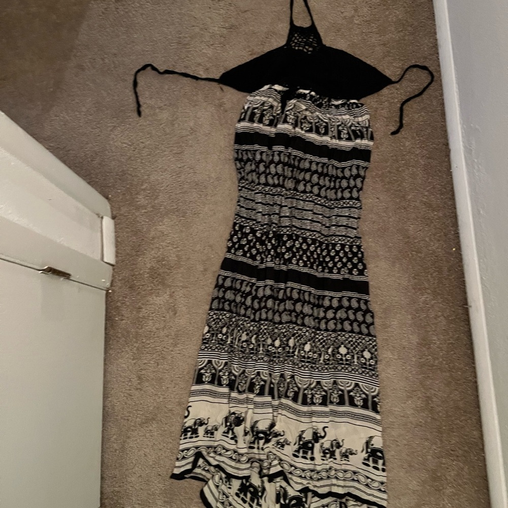 Halter neck maxi dress from Earthbound Trading Co- Size small- new with tags